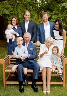 Fotografia oficială de familie, de la aniversarea Prințului Charles.