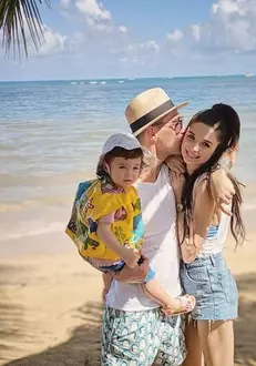 Alice Cavaleru și Vladimir Drăghia alături de Zora