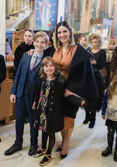 Ela Craciun, la botezul fiului ei