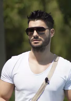 Andy, ispita la Insula Iubirii