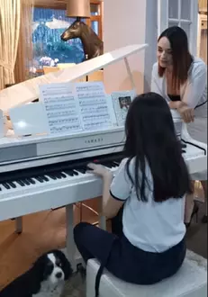 Andreea Marin si Violeta