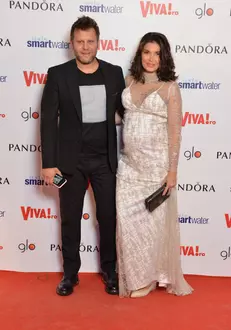 Alina Puscas si sotul la VIVA PARTY