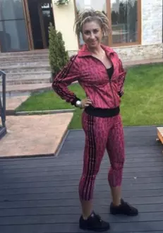 Anamaria, când încă nu renunțase la celebra ei coafură…Anamaria-Prodan-a-slabit.1jpg