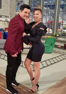 Cum se menține în formă Lora