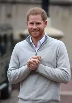 Harry în momentul în care a anunțat că este tatăl unui băiețel.