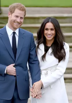 Meghan Markle și Prințul Harry, în ziua în care și-au anunțat logodna.