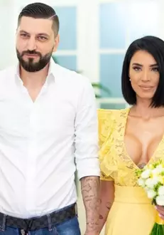 Adelina și Virgil Șteblea, în ziua cununiei civile.