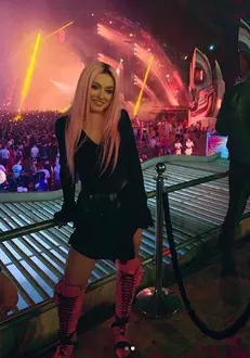 Alexia Eram la Neversea