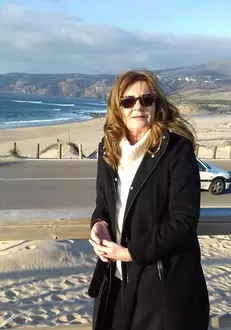 Cornelia Patrichi s-a mutat în Italia