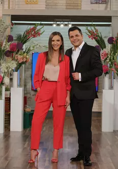 S-a aflat! Cine e noua colegă a Adelei Popescu și a lui Cove de la "Vorbește lumea"! A lucrat la Antena 1