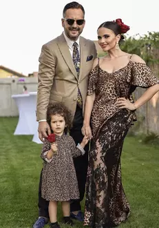 Cristina Siscanu si Madaln IOnescu nasi 4