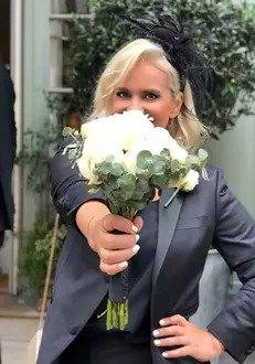 Paula Chirilă a prins buchetul de mireasă la nunta Wandei