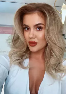 Emily Burghelea, noua asistentă de la Acces Direct