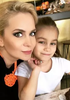 Paula Chirilă a divorțat după 12 ani și are o fetiță, Carla