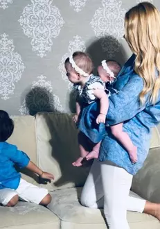 Valentina Pelinel și cei trei copii ai săi și ai lui Cristi Borcea