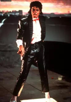 Șosetele lui Michael Jackson, scoase la licitație