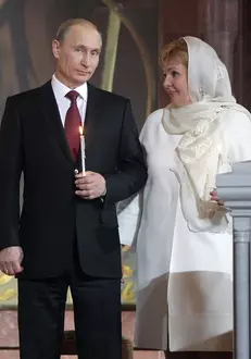Vladimir Putin şi fosta soţie, Liudmila, în 2011