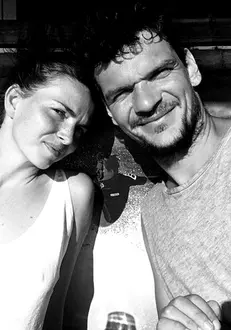 2cine-este-iubita-lui-Tudor-Chirila-1