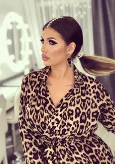 Alexandra-de-la-Insula-iubirii-1