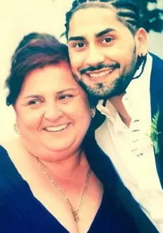 Connect-R-si-mama-lui