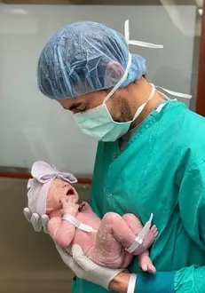 1.-Fetita-Enrique-Iglesias-1