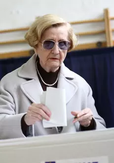 soția lui Ion Iliescu