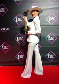 Adelina-Pestritu-influencer4