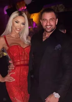 Bianca-Drăgușanu-și-Alex-Bodi-s-au-despărțit-1