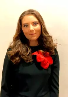 cine-este-vulpita-de-la-vaslui-veronica-stegaru-2-768×1024-1