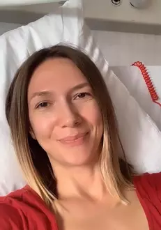 Adela-Popescu-a-ajuns-la-spital-6