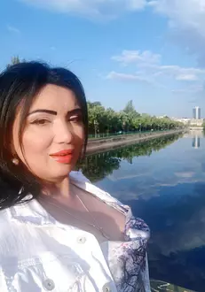 Adriana-Bahmuteanu-1-1