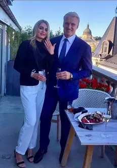 Dolph-Lundgren-se-insoara