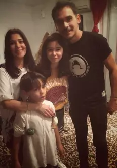 Răzvan-Simion-și-familia