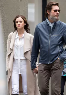 Jim Carrey Out With A Mystery Woman In NYC