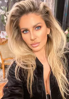 Andreea Bănică (2)