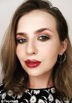 Prezentatoare-TV-viol5