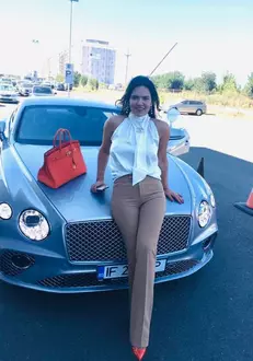 ilie-nastase-cadou-Bentley