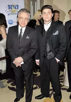 7f50b5f7d447907c8a09ecc4e0051555