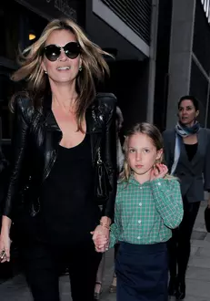 7Kate-Moss-si-fiica-ei