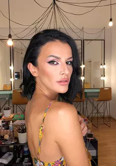 6371c628-64d8-4de0-86f5-d5c34a4315ac