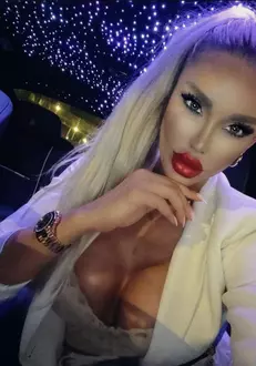 Bianca-Dragusanu-si-Iulia-Salagean-1