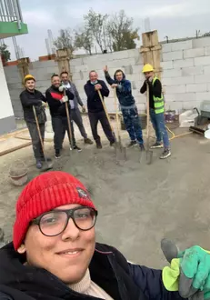 Florin Salam bani (1)