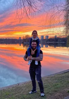 Alex-Bodi-fosta-sotie-1