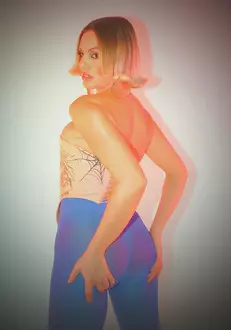 Alexandra Stan survivor (4)