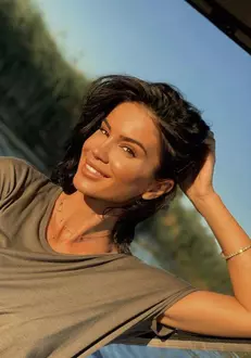 Geanina-Ilies-operatie-estetica-1