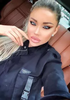 1Bianca-Dragusanu-operatii-estetice-1