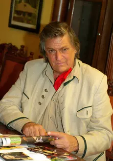 27986_437653304049_3249291_n