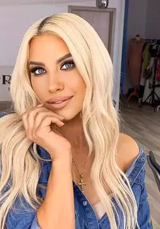 Amna-eliminata-Survivor