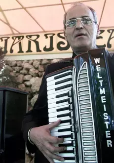 Nelu Ploieșteanu a murit (2)