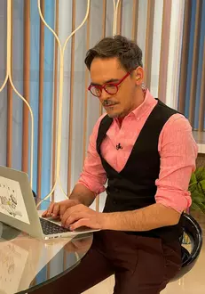 razvan-simion-va-deveni-tatic